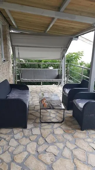 Holiday Home Smokvica Vlasici